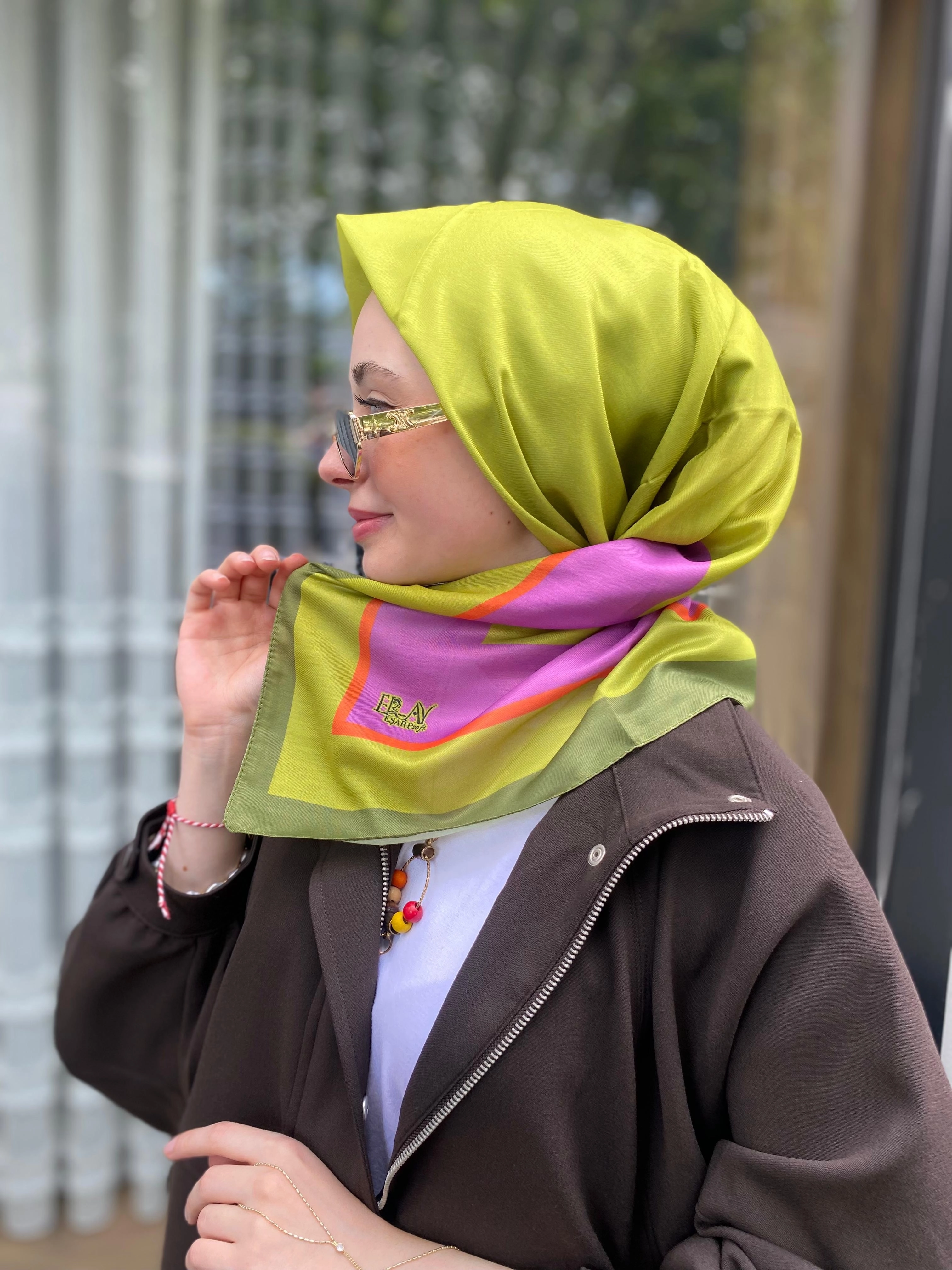 DÜZ ÇERÇEVE SOFT EŞARP