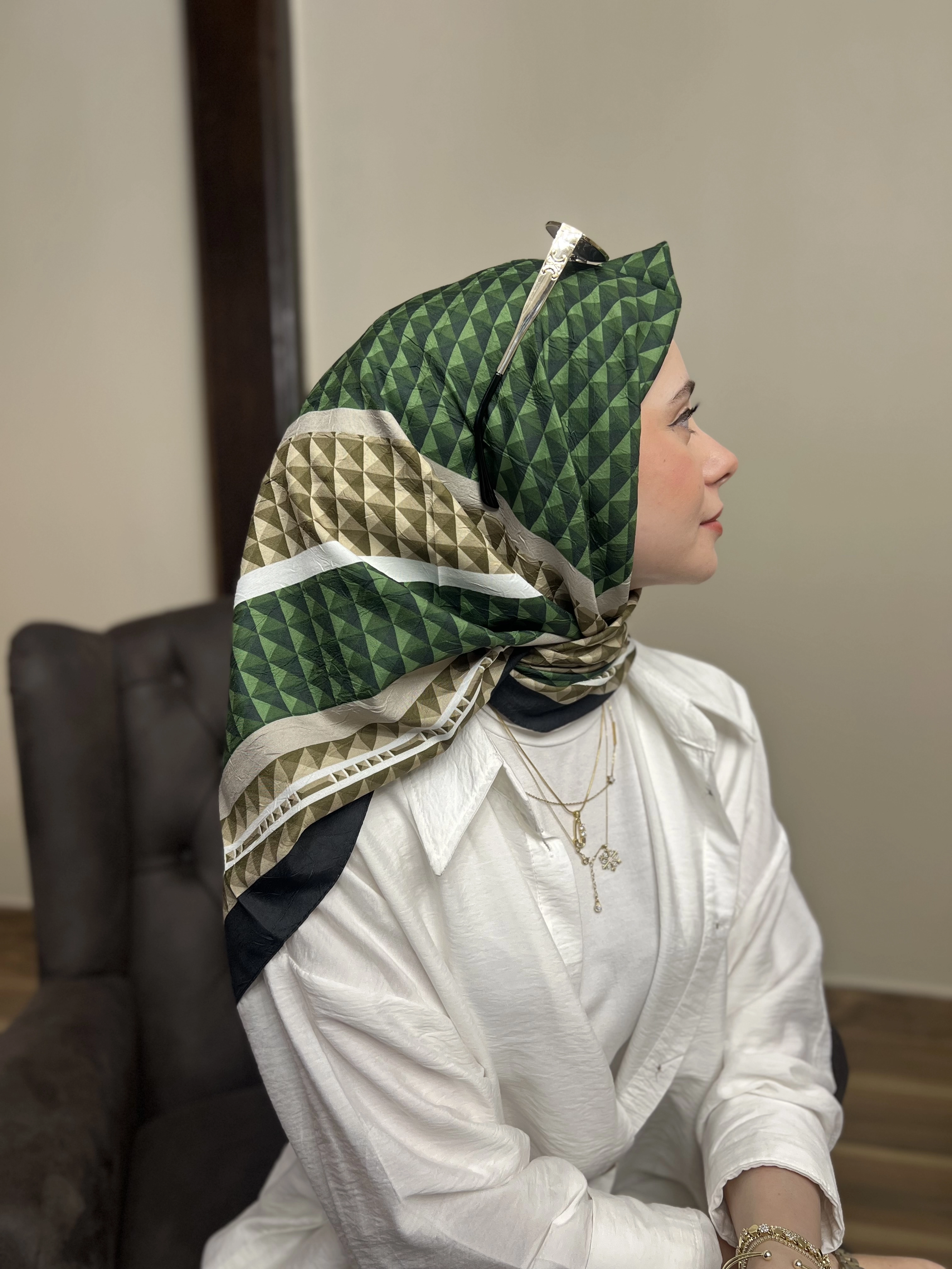 GEOMETRİK DOUBLE KREP KRAŞ EŞARP