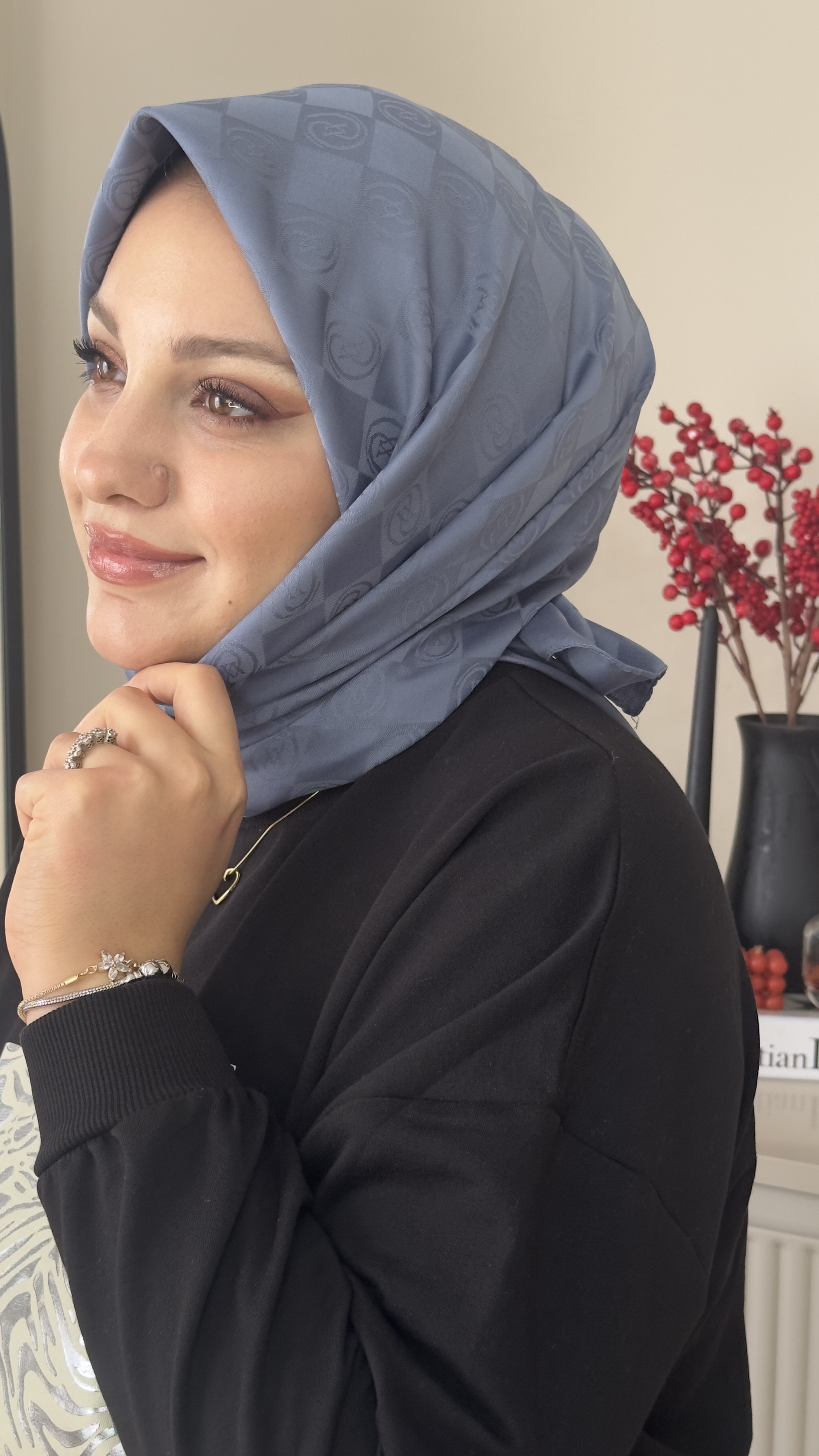 MONOGRAM%20EŞARP%20FÜME