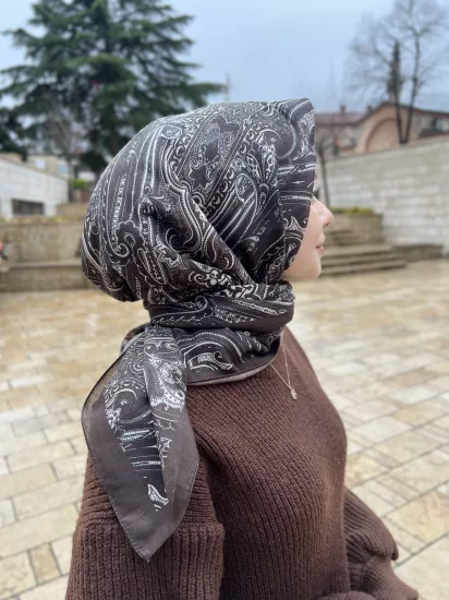 Reyna eşarp