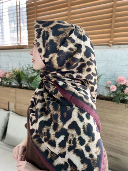 Leopar büyük boy eşarp