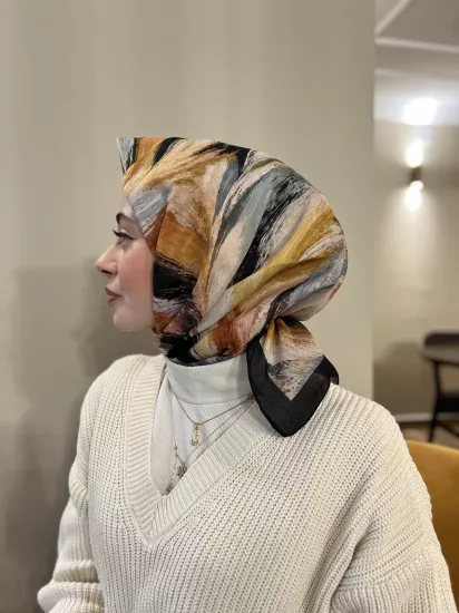 Ey scarf