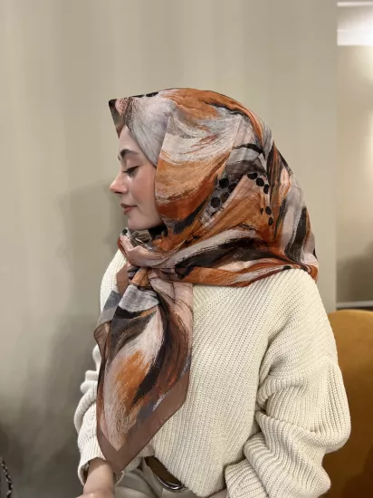 Ey scarf