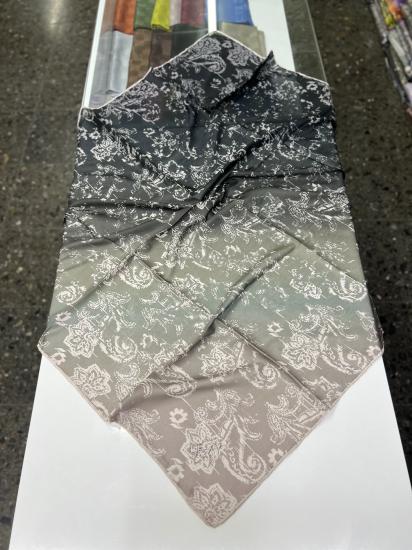 Desenli degrade eşarp