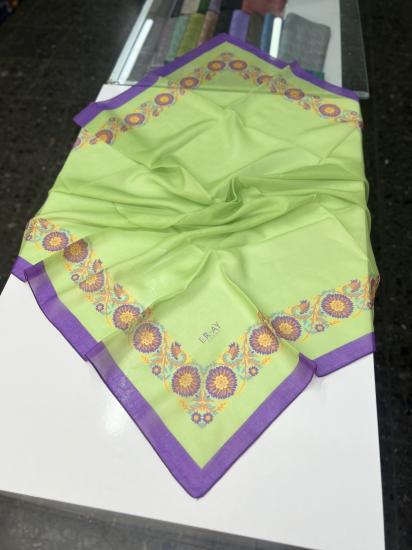 ÇİÇEK ÇERÇEVELİ SOFT EŞARP